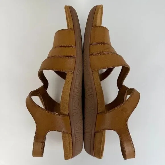 Baretraps Janus Strappy Sandal, Tan, 11B - Picture 8 of 11